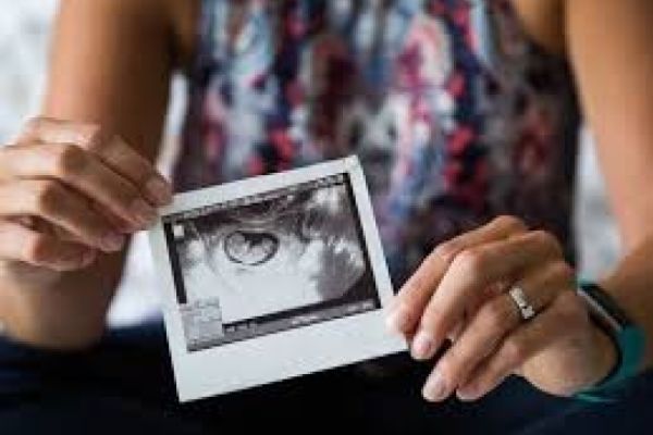 Láthatatlan gyász - A pre- és perinatális veszteségek sajátossági és kísérése