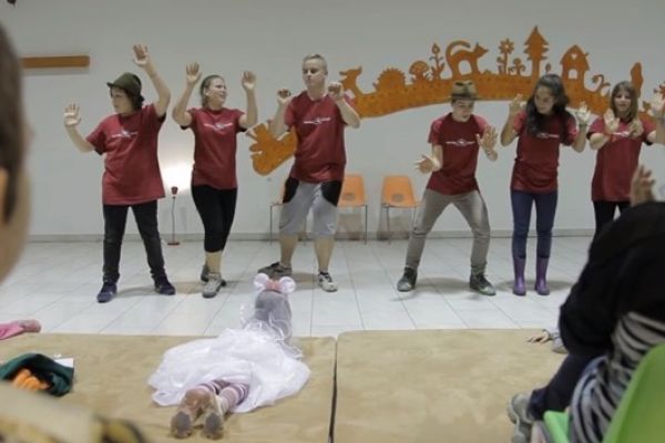 Van, aki a gyereke halála után is ki meri jelenteni, hogy boldog